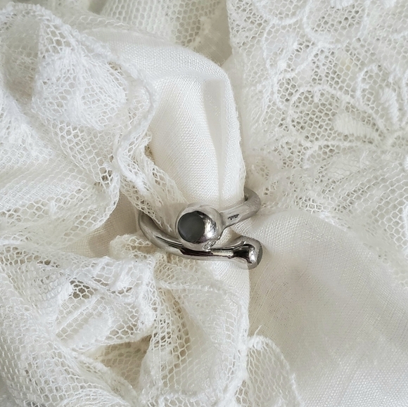 Silver Cat Eye Ring Solid Sturdy Crystal Stone Size 9 - Picture 1 of 9